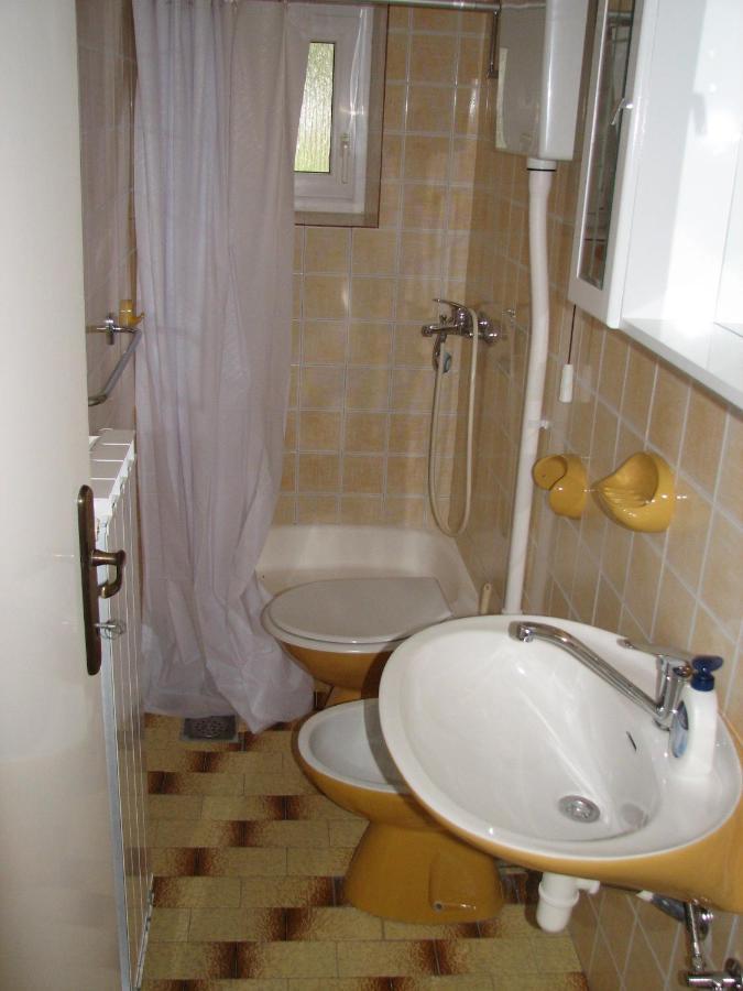 Apartments Ivica Lupic Kampor Екстер'єр фото